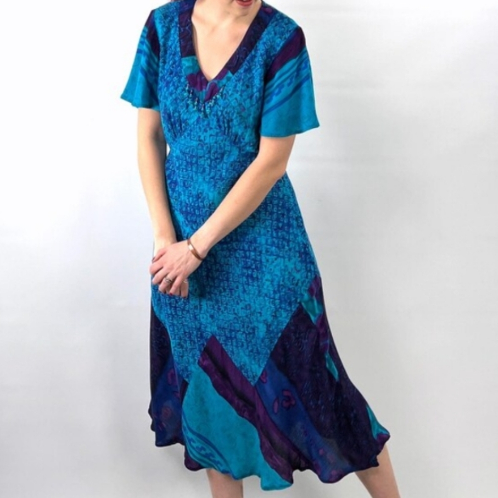 Carole Little (Size 10) Multicolored V-Neck Beaded Flutter Sleeve Maxi Dress